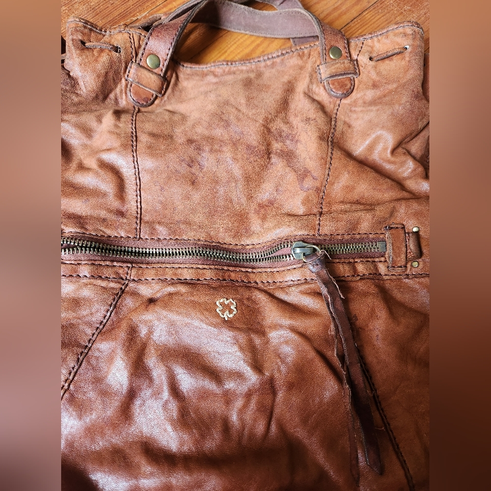 Lucky Brand Leather Purse ☘️ - Picture 5 of 9